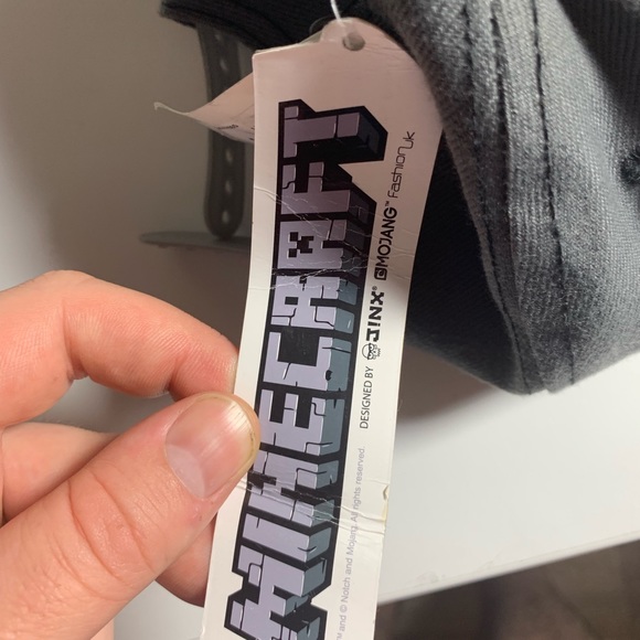 Minecraft “inside creeper” cap - Picture 4 of 6